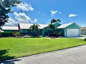 1260 SW 25th Ln in Palm City, FL - Building Photo - Building Photo