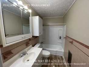 1146 Keene Rd in Nicholasville, KY - Building Photo - Building Photo