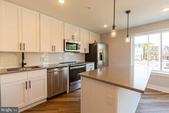 3965 Lancaster Ave in Philadelphia, PA - Building Photo - Building Photo
