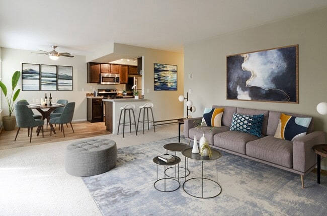 Haven Lake Oswego in Lake Oswego, OR - Building Photo - Building Photo