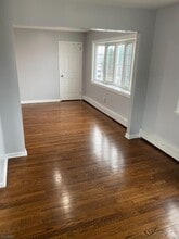 409 Gable Ln in Linden, NJ - Building Photo - Building Photo