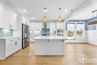 990 W Magnolia Loop in Washougal, WA - Building Photo - Building Photo