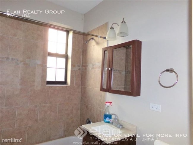 894 Green Bay Rd-Unit -Unit A-3 in Winnetka, IL - Building Photo - Building Photo