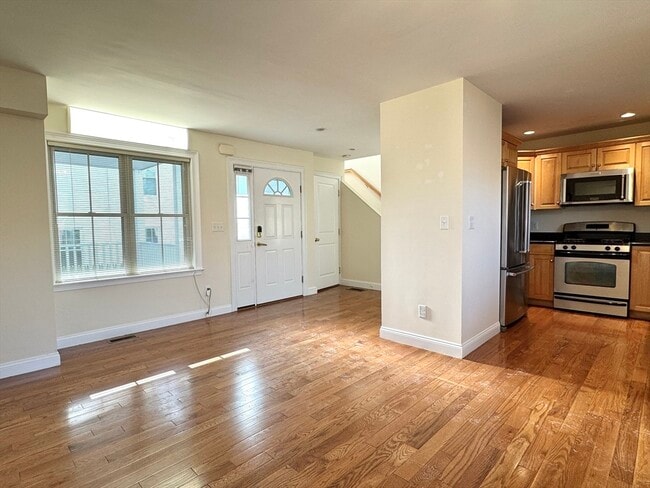 property at 20 Gilkey Ct