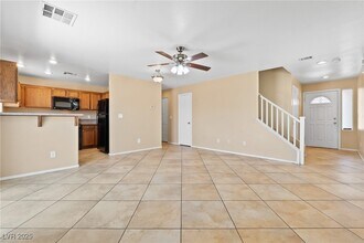 3710 E Spiritual Way in Las Vegas, NV - Building Photo - Building Photo