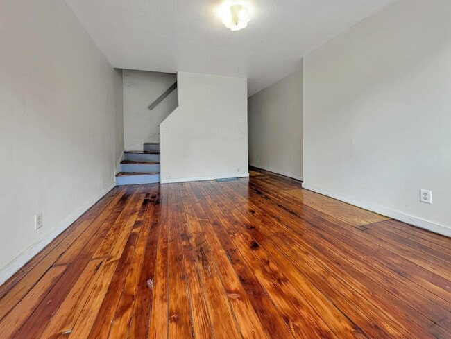 5409 1/2 Carnegie St in Pittsburgh, PA - Building Photo - Building Photo