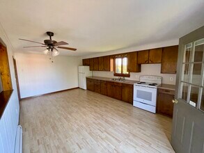 5 Edwards Ave in Biddeford, ME - Building Photo - Building Photo