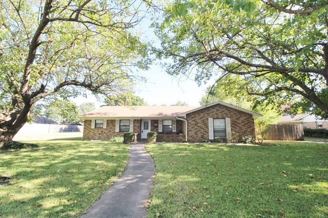 101 Auburn St in Waxahachie, TX - Building Photo