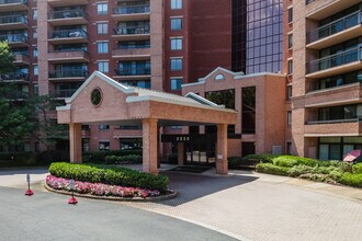 Renaissance 2230 in Falls Church, VA - Building Photo - Building Photo