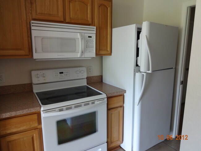 3753 New London St in North Port, FL - Building Photo - Building Photo