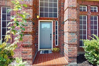 1432 Meadow Vista Dr in Carrollton, TX - Building Photo - Building Photo