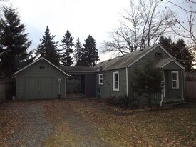 857 113th St S in Parkland, WA - Building Photo