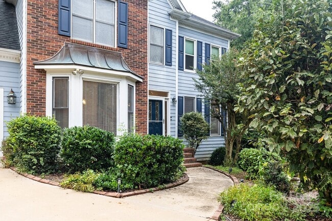 5238 Downing Creek Dr in Charlotte, NC - Foto de edificio - Building Photo