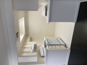 13002 Riverside Dr in Los Angeles, CA - Building Photo - Building Photo