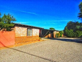 1202-1208 N Howard Blvd in Tucson, AZ - Building Photo