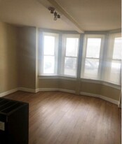 179 2nd Ave in Woonsocket, RI - Building Photo