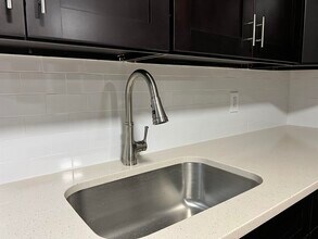 6501 Durham Ave in North Bergen, NJ - Building Photo - Building Photo