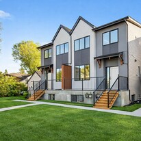 10314-10147 147 St NW in Edmonton, AB - Building Photo