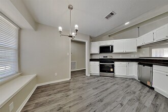 9503 Gusty Winds Dr in Houston, TX - Building Photo - Building Photo