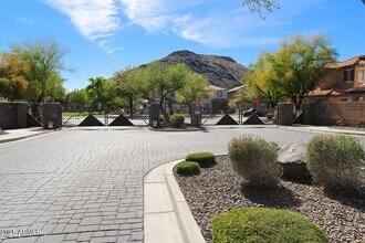 5318 W Chisum Trail in Phoenix, AZ - Building Photo - Building Photo
