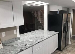 702 E 21st Pl in The Dalles, OR - Building Photo - Building Photo