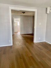 420 Woodcliffe Rd in Upper Darby, PA - Foto de edificio - Building Photo