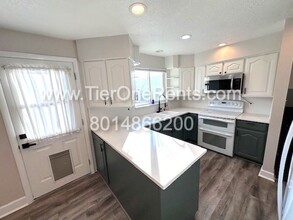 278 550 N in Bountiful, UT - Building Photo - Building Photo