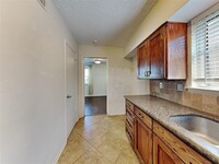 10689 Le Mans Dr in Dallas, TX - Building Photo - Building Photo