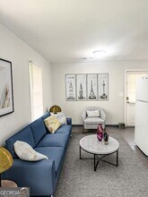 5770 Satterfield Dr in Macon, GA - Foto de edificio - Building Photo