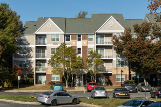 Acclaim at Lake Largo in Largo, MD - Foto de edificio - Building Photo