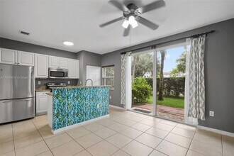 2741 SW 120th Ter in Miramar, FL - Building Photo - Building Photo