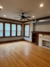 5924 S Maplewood Ave, Unit 1 in Chicago, IL - Building Photo - Building Photo