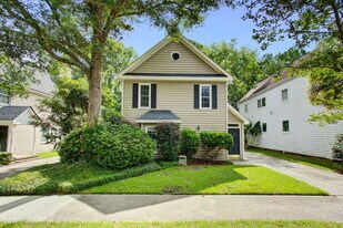 978 Governors Rd in Mount Pleasant, SC - Building Photo