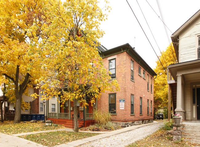 114 N Ingalls St in Ann Arbor, MI - Foto de edificio - Building Photo