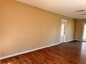 2603 Foxcroft Cir in Denton, TX - Foto de edificio - Building Photo