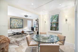 556 Loretto Ave in Coral Gables, FL - Building Photo - Building Photo
