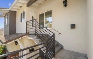 1881 Verdugo Loma Dr, Unit 1881 in Glendale, CA - Building Photo