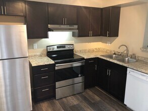 3725 Red Canon Pl in Colorado Springs, CO - Foto de edificio - Building Photo