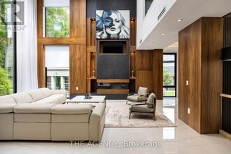 91 Valecrest Dr in Toronto, ON - Building Photo - Building Photo