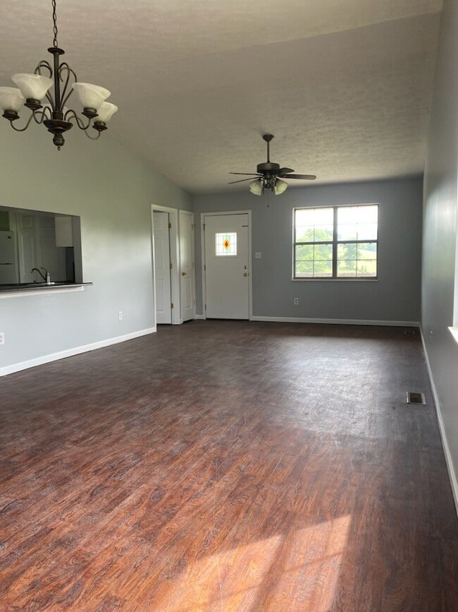 2223 Kidwell Ridge Rd in Morristown, TN - Building Photo - Building Photo