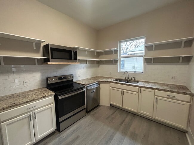 1704 N 13th St in Waco, TX - Building Photo - Building Photo