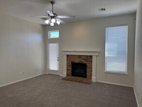 105 Great Oaks Dr in Norman, OK - Building Photo - Building Photo