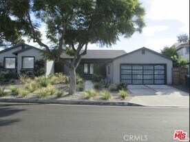 6008 Chariton Ave in Los Angeles, CA - Building Photo