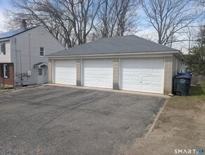 226 Hillside Ave in Torrington, CT - Building Photo - Building Photo