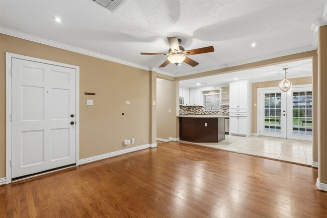 property at 4406 Marlborough Dr