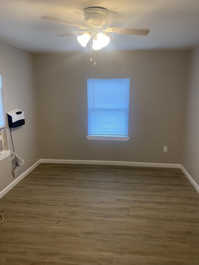 201 W Green Ave, Unit 1 in Killeen, TX - Building Photo - Building Photo