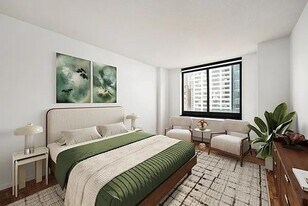 200 Rector Pl in New York, NY - Building Photo