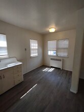 956 E Center St in Pocatello, ID - Building Photo - Building Photo