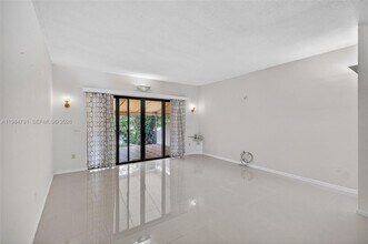 1626 NE 105th St in Miami Shores, FL - Building Photo - Building Photo