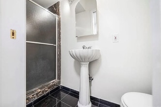 6252 Morse Ave in North Hollywood, CA - Building Photo - Building Photo